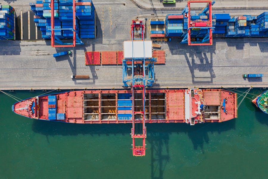 How Warehousing & Customs Clearance Improve Supply Chain Efficiency